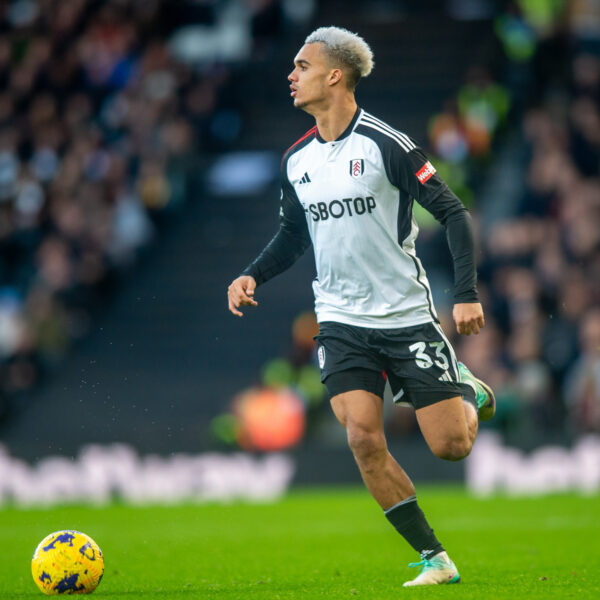 antonee-robinson-fulham-vs-west-ham-united-december-10-2023-salvio-calabrese-aps-via-zuma-press-wire-isiphotos