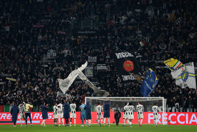 juventus-celebration-vs-cagliari-mckennie-weah-december-17-2024-credit-jonathan-moscrop-csm-via-zuma-press-isiphotos