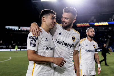 la-galaxy-celebration-vs-santos-laguna-leagues-cup-august-7-2025-credit-la-galaxy