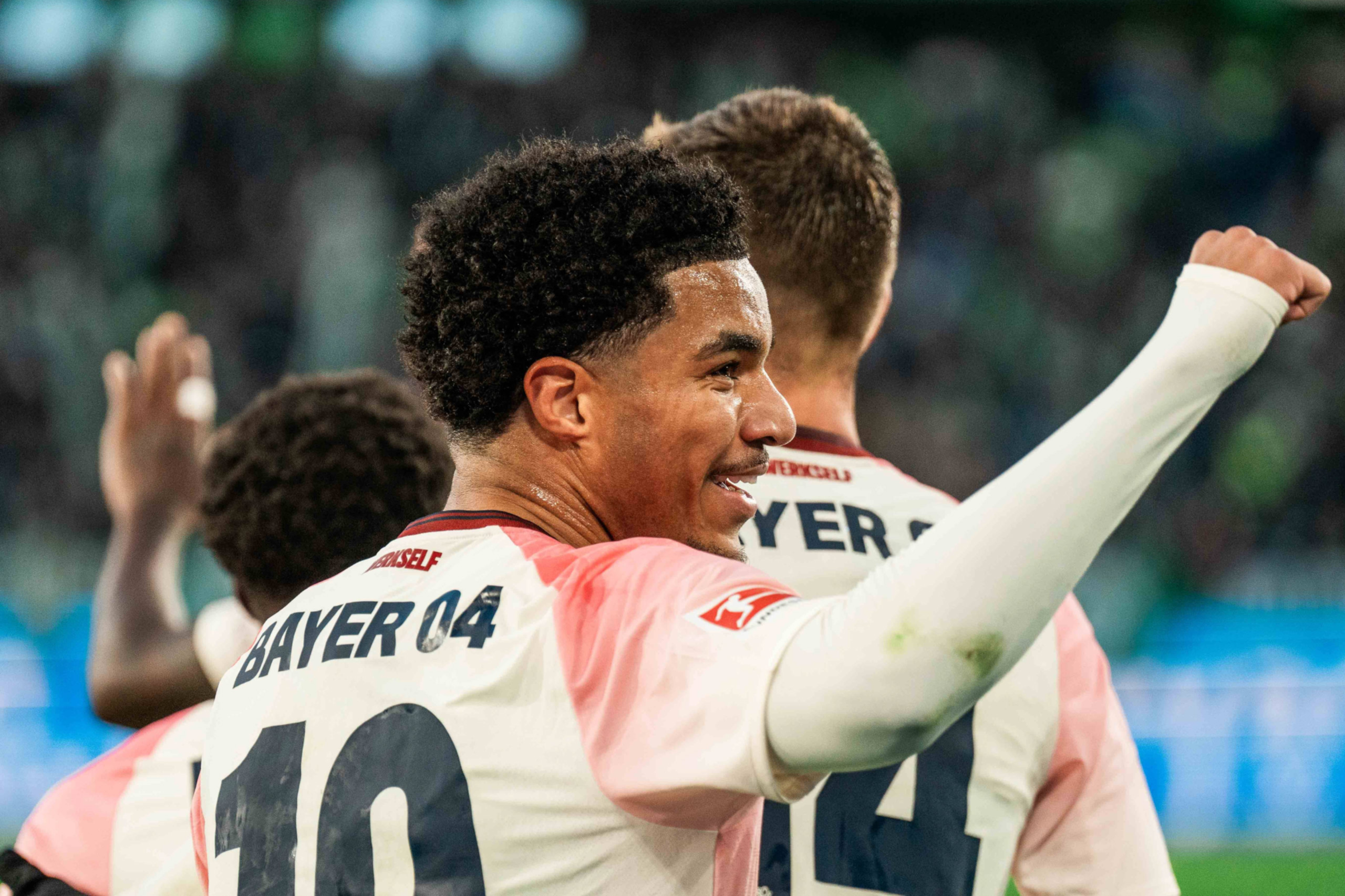 malik-tillman-goal-celebration-bayer-leverkusen-vs-wolfsburg-november-22-2025-credit-imago-via-zuma-press-isiphotos