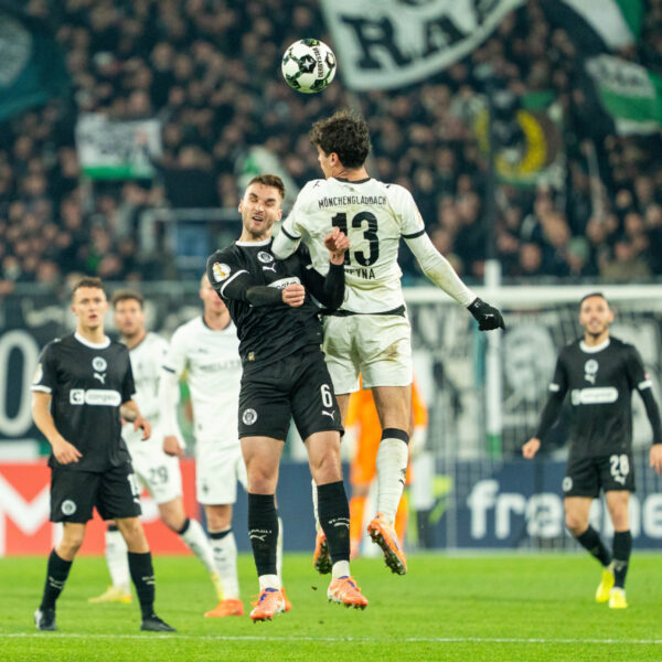 james-sands-st-pauli-at-borussia-moenchengladbach-dfb-pokal-december-2-2025-credit-j-derondeau-dpa-via-zuma-press-isiphotos