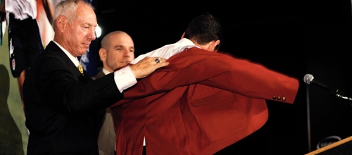 Jeff Agoos gets help from his father as he puts on his Hall of Fame sport coat during the 2009 induction ceremony. Credit: Howard C. Smith - ISIPhotos.com Jeff Agoos gets help from his father as he puts on his Hall of Fame sport coat during the 2009 induction ceremony. Credit: Howard C. Smith - ISIPhotos.com