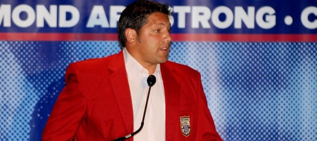 Tony Meola speaks during the 2012 National Soccer Hall of Fame induction ceremony at FedEx Field.  Credit: Jose L. Argueta 
